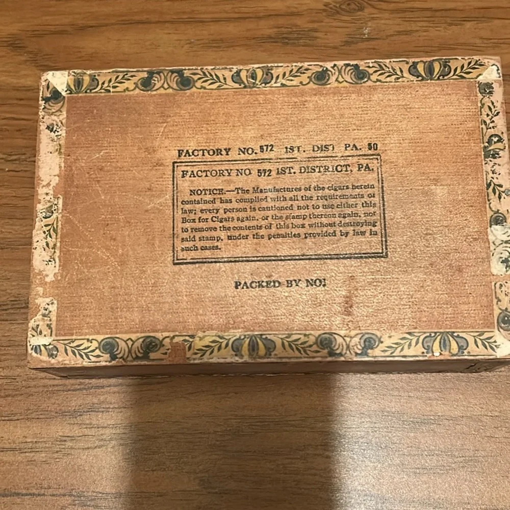 Vintage Antique Little Ripper Wooden Cigar Box - Brown
